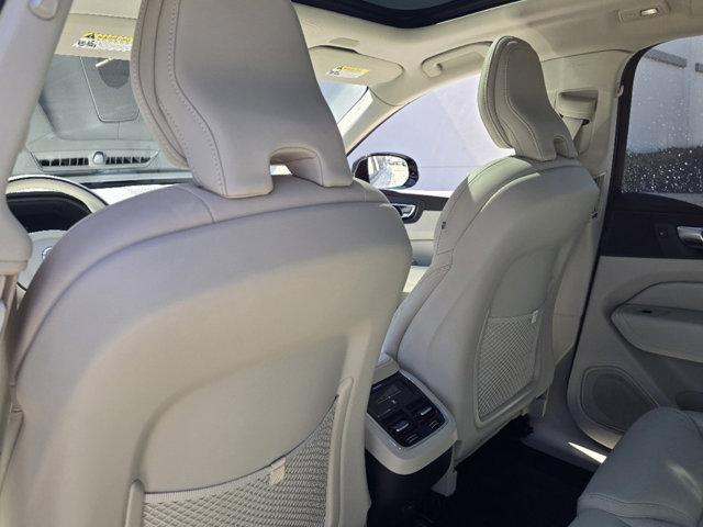 new 2025 Volvo XC60 car, priced at $58,641