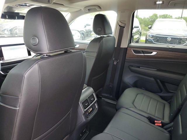 new 2025 Volkswagen Atlas car, priced at $47,861