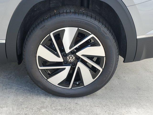 new 2025 Volkswagen Atlas car, priced at $47,861