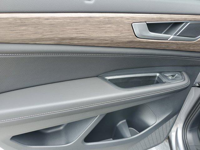 new 2025 Volkswagen Atlas car, priced at $47,861