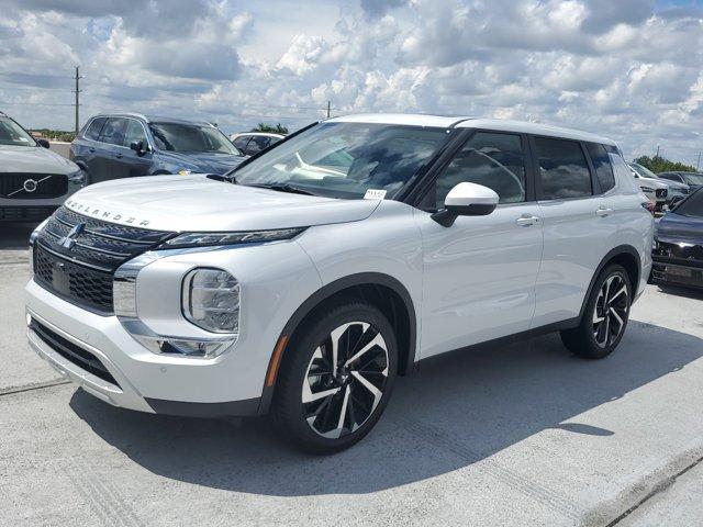 new 2024 Mitsubishi Outlander car, priced at $36,880