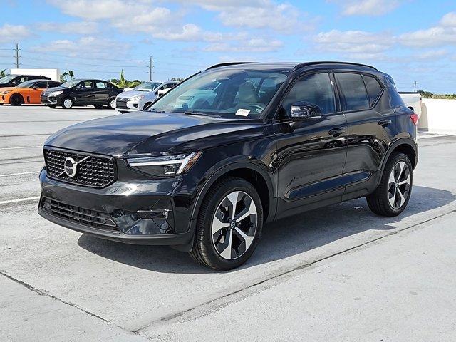 new 2025 Volvo XC40 car, priced at $47,145