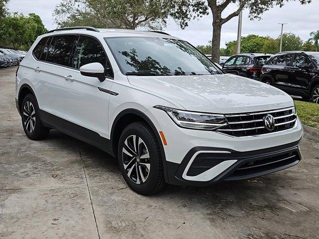 new 2024 Volkswagen Tiguan car, priced at $27,980