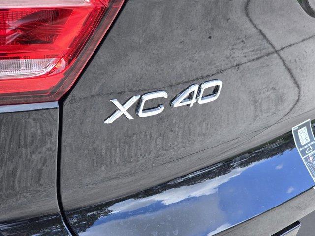 new 2025 Volvo XC40 car, priced at $46,015