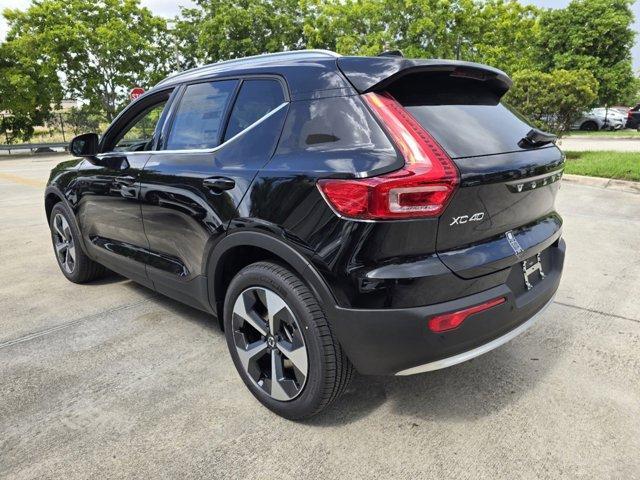 new 2025 Volvo XC40 car, priced at $46,015