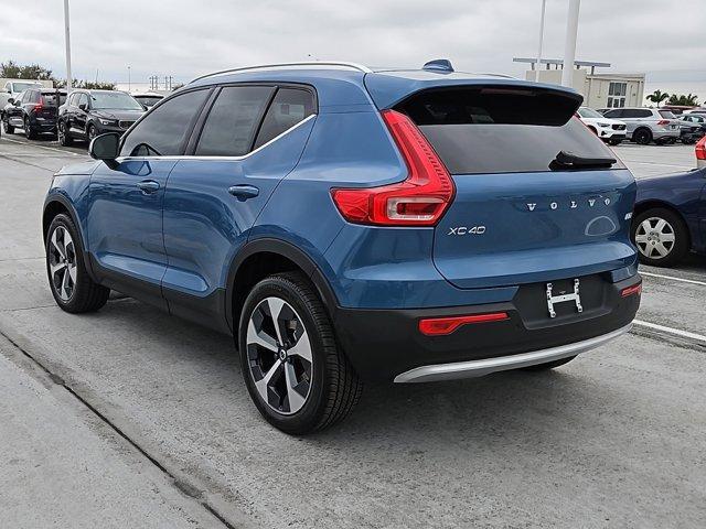 new 2025 Volvo XC40 car, priced at $47,200