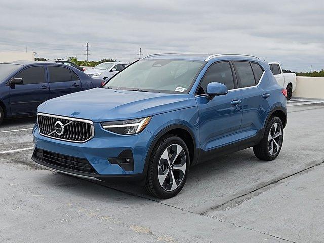 new 2025 Volvo XC40 car, priced at $47,200