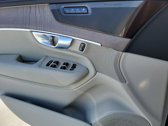 new 2026 Volvo XC90 car, priced at $72,639