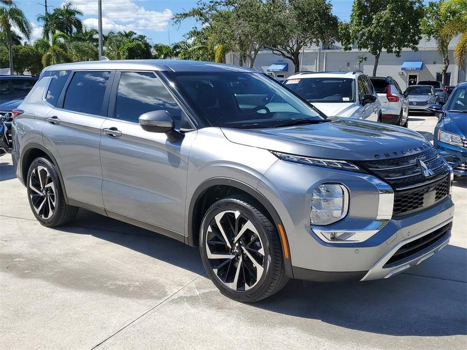 used 2024 Mitsubishi Outlander car, priced at $24,988