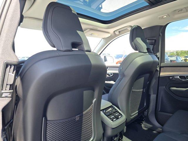 new 2026 Volvo XC90 car, priced at $62,345