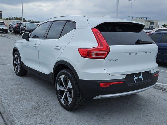 new 2025 Volvo XC40 car, priced at $47,200