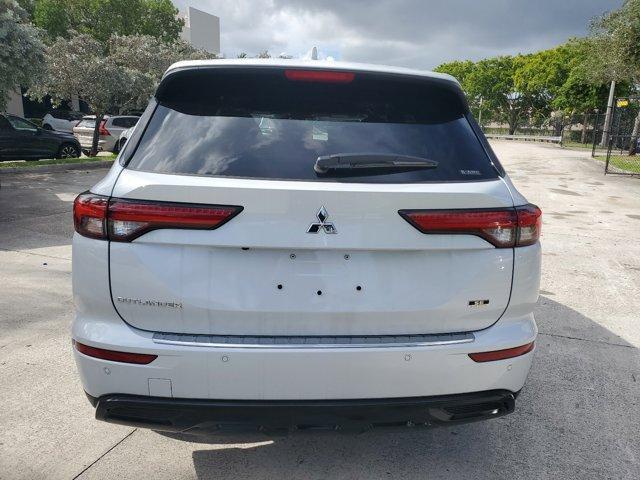 new 2024 Mitsubishi Outlander car, priced at $37,850