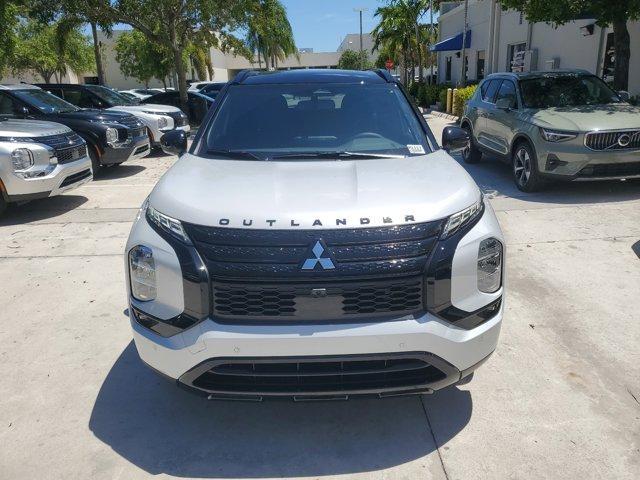 new 2024 Mitsubishi Outlander car, priced at $40,450