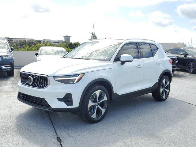 new 2025 Volvo XC40 car, priced at $48,315