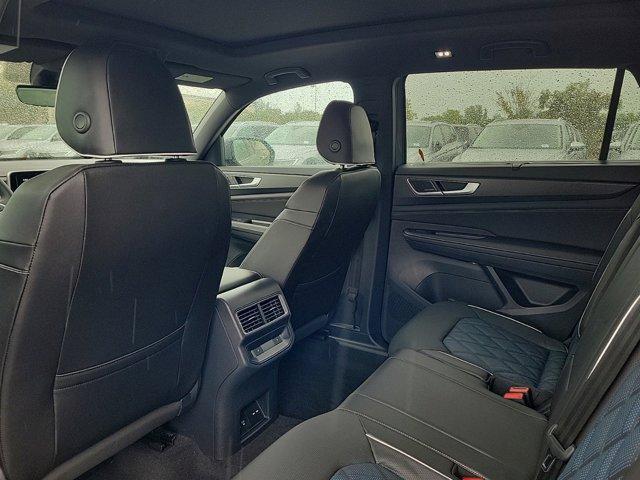 new 2025 Volkswagen Atlas Cross Sport car, priced at $54,321
