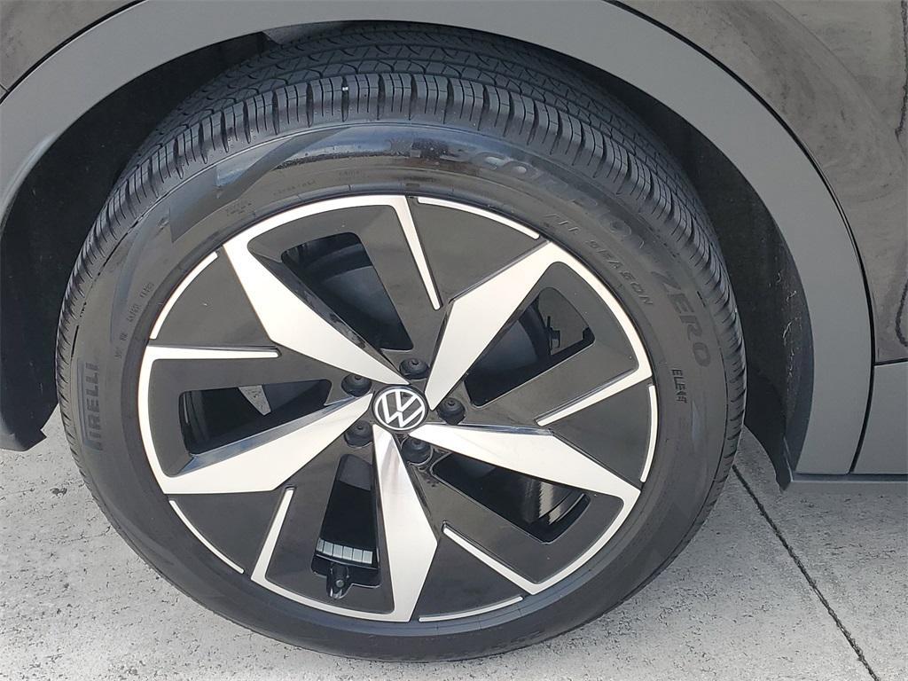 used 2023 Volkswagen ID.4 car, priced at $30,877