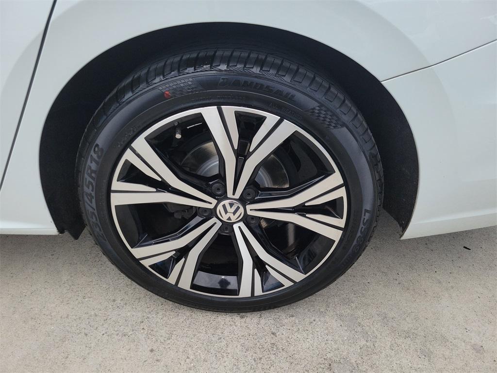 used 2021 Volkswagen Passat car, priced at $15,977
