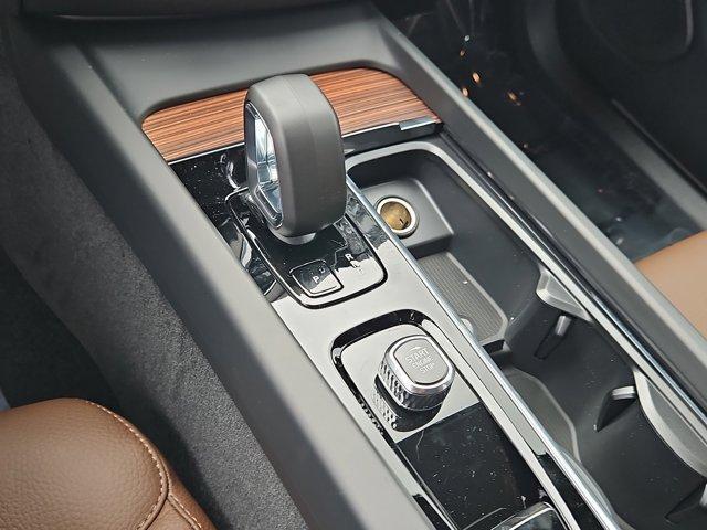 new 2025 Volvo XC60 car, priced at $53,625