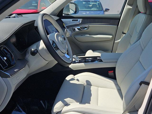 new 2025 Volvo XC90 car, priced at $76,668