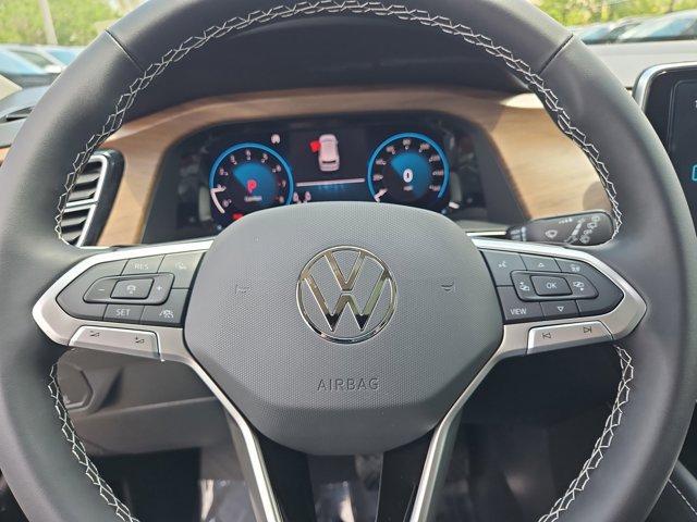 new 2025 Volkswagen Atlas car, priced at $42,789