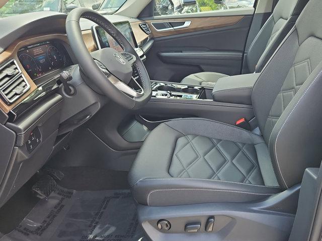 new 2025 Volkswagen Atlas car, priced at $42,789