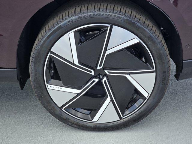 new 2025 Volvo EX90 car, priced at $95,940