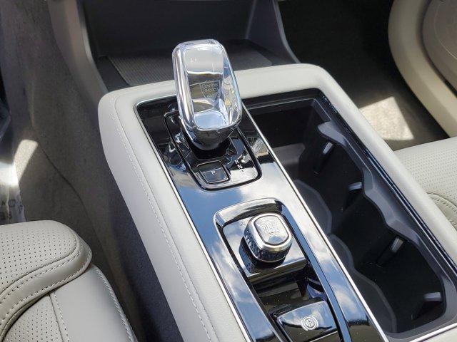 new 2025 Volvo XC90 car, priced at $73,284