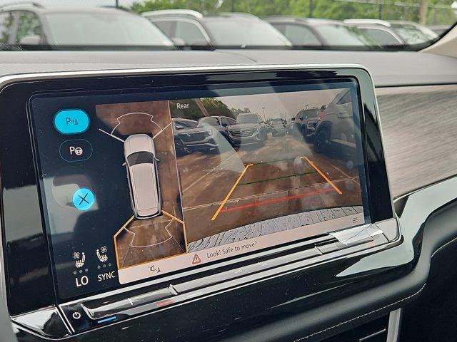 new 2025 Volkswagen Atlas car, priced at $52,472