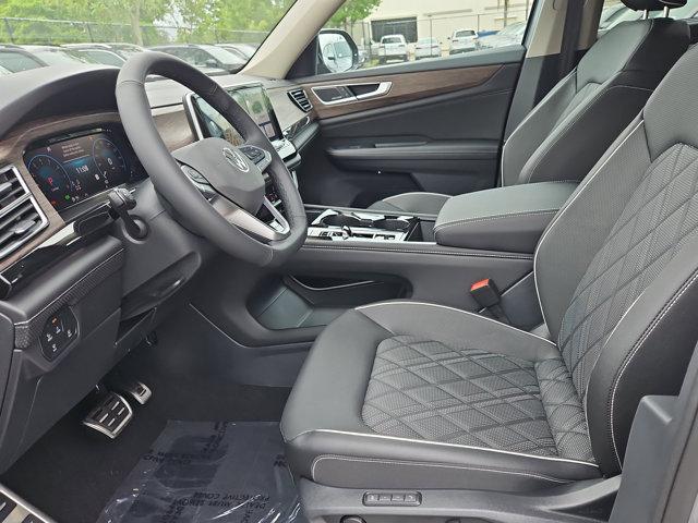 new 2025 Volkswagen Atlas car, priced at $52,472