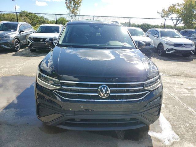 new 2024 Volkswagen Tiguan car, priced at $31,313