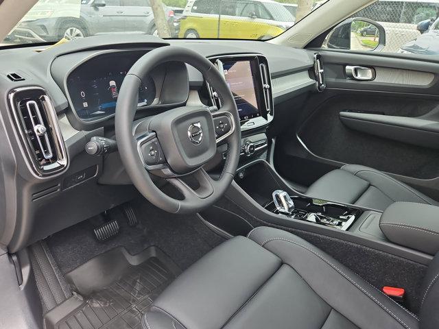 new 2025 Volvo XC40 car, priced at $47,441