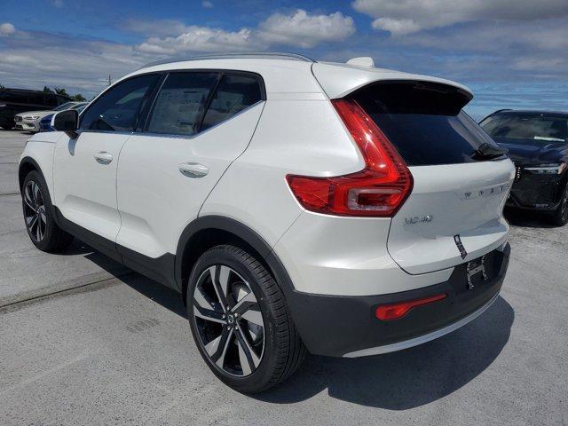 new 2025 Volvo XC40 car, priced at $49,790