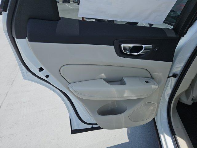 new 2025 Volvo XC60 car, priced at $58,713