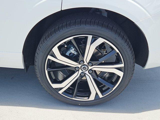 new 2025 Volvo XC60 car, priced at $58,713