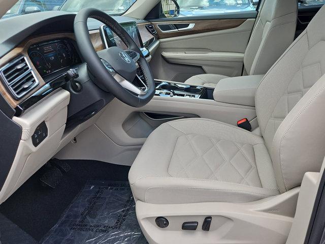 new 2025 Volkswagen Atlas car, priced at $42,789
