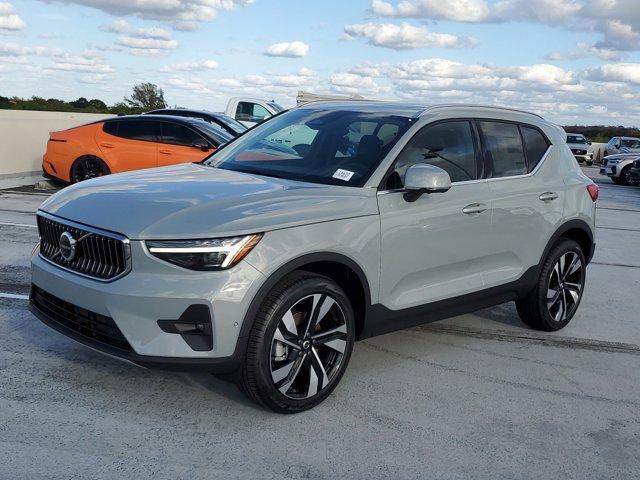 new 2025 Volvo XC40 car, priced at $51,000