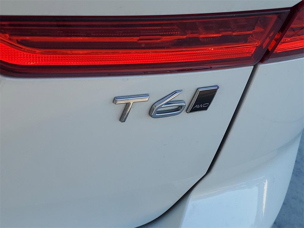 used 2020 Volvo XC60 car, priced at $27,698