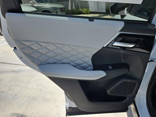 new 2025 Mitsubishi Outlander car, priced at $49,895