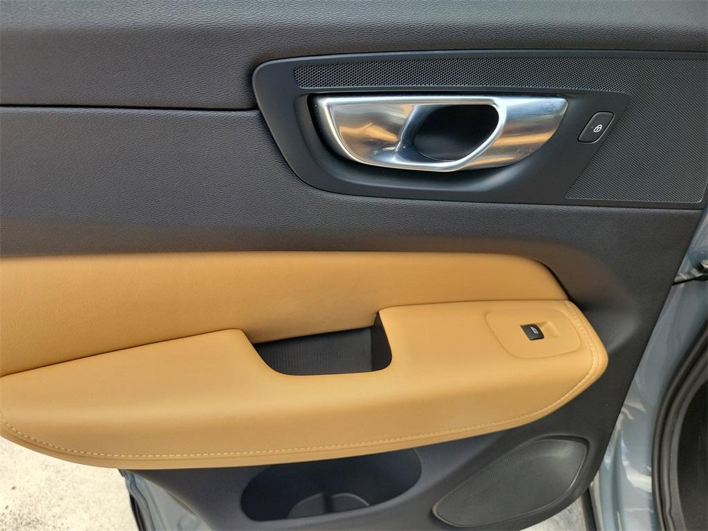 used 2024 Volvo XC60 Recharge Plug-In Hybrid car, priced at $58,388