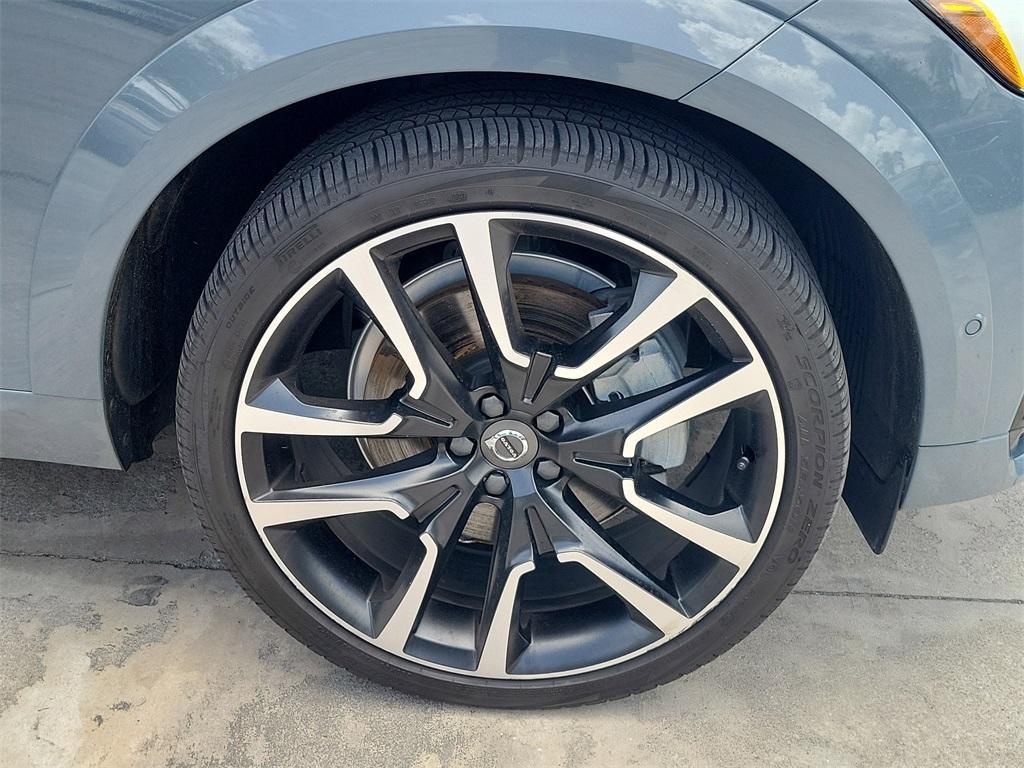 used 2024 Volvo XC60 Recharge Plug-In Hybrid car, priced at $58,388