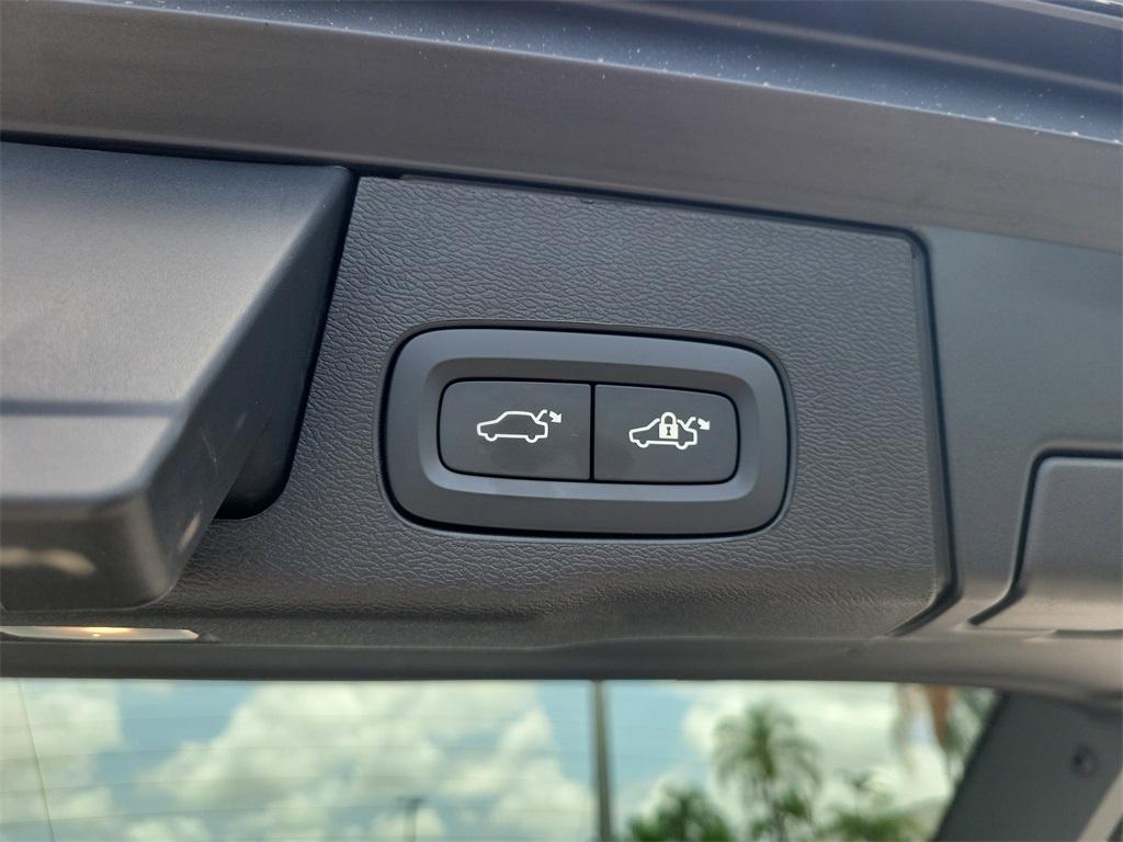 used 2024 Volvo XC60 Recharge Plug-In Hybrid car, priced at $58,388