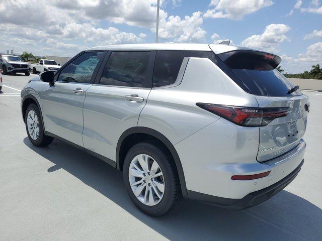 new 2025 Mitsubishi Outlander car, priced at $32,200