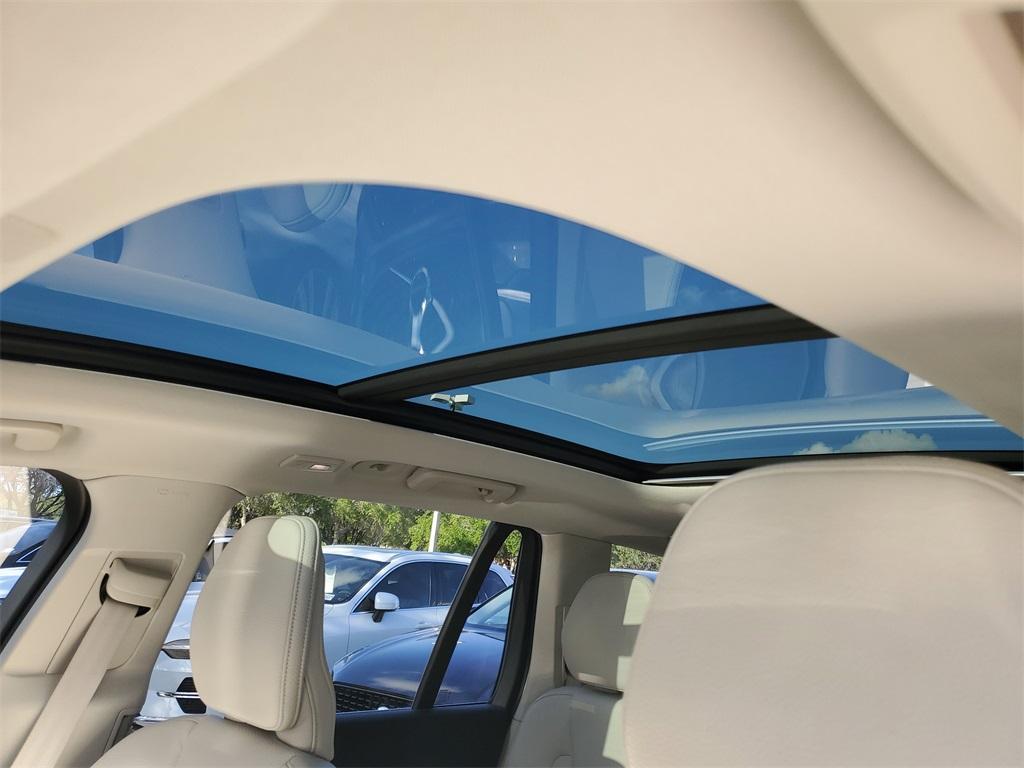 used 2023 Volvo XC90 car, priced at $41,788