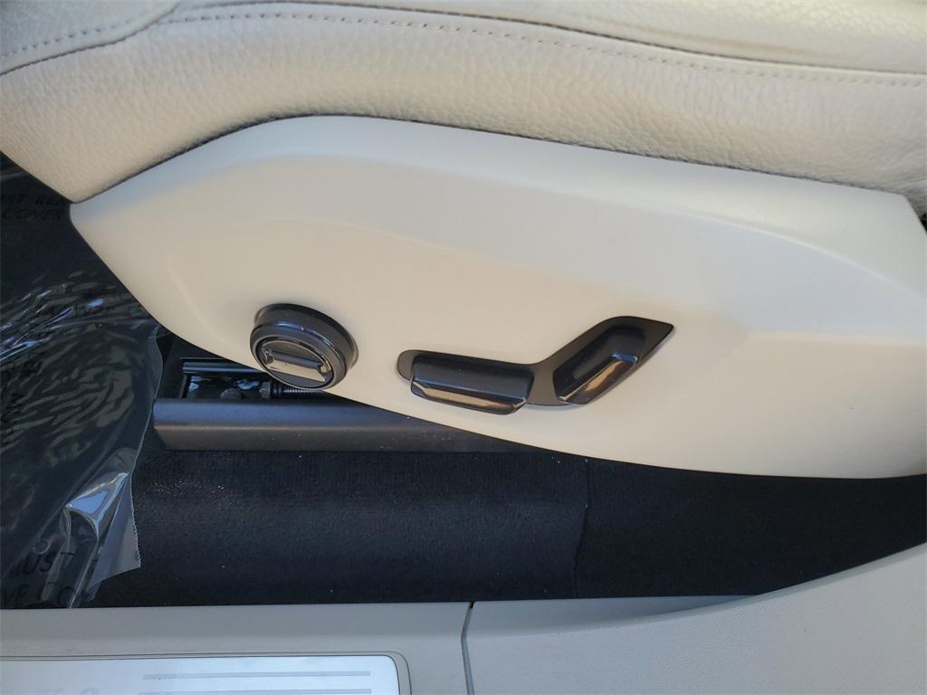 used 2023 Volvo XC90 car, priced at $41,788
