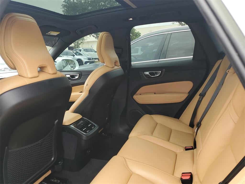 used 2022 Volvo XC60 car, priced at $39,288
