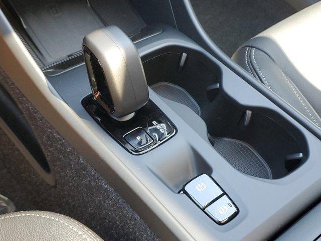 new 2025 Volvo XC40 car, priced at $44,681