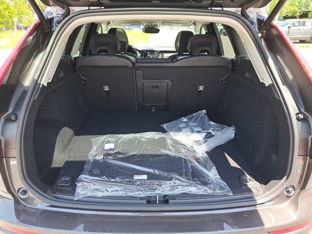 new 2025 Volvo XC60 car, priced at $48,451