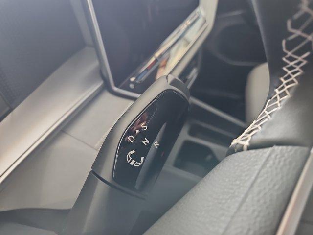 new 2025 Volkswagen Tiguan car
