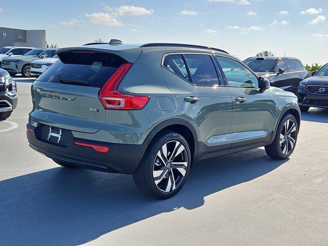 new 2025 Volvo XC40 car, priced at $48,305