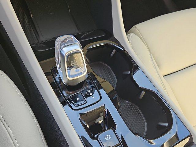 new 2025 Volvo XC40 car, priced at $48,305